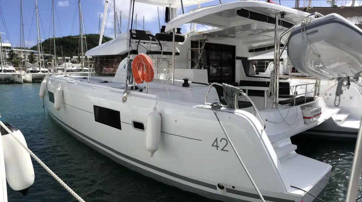 LAGOON 42