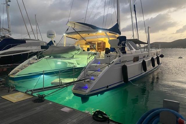 CATANA 582