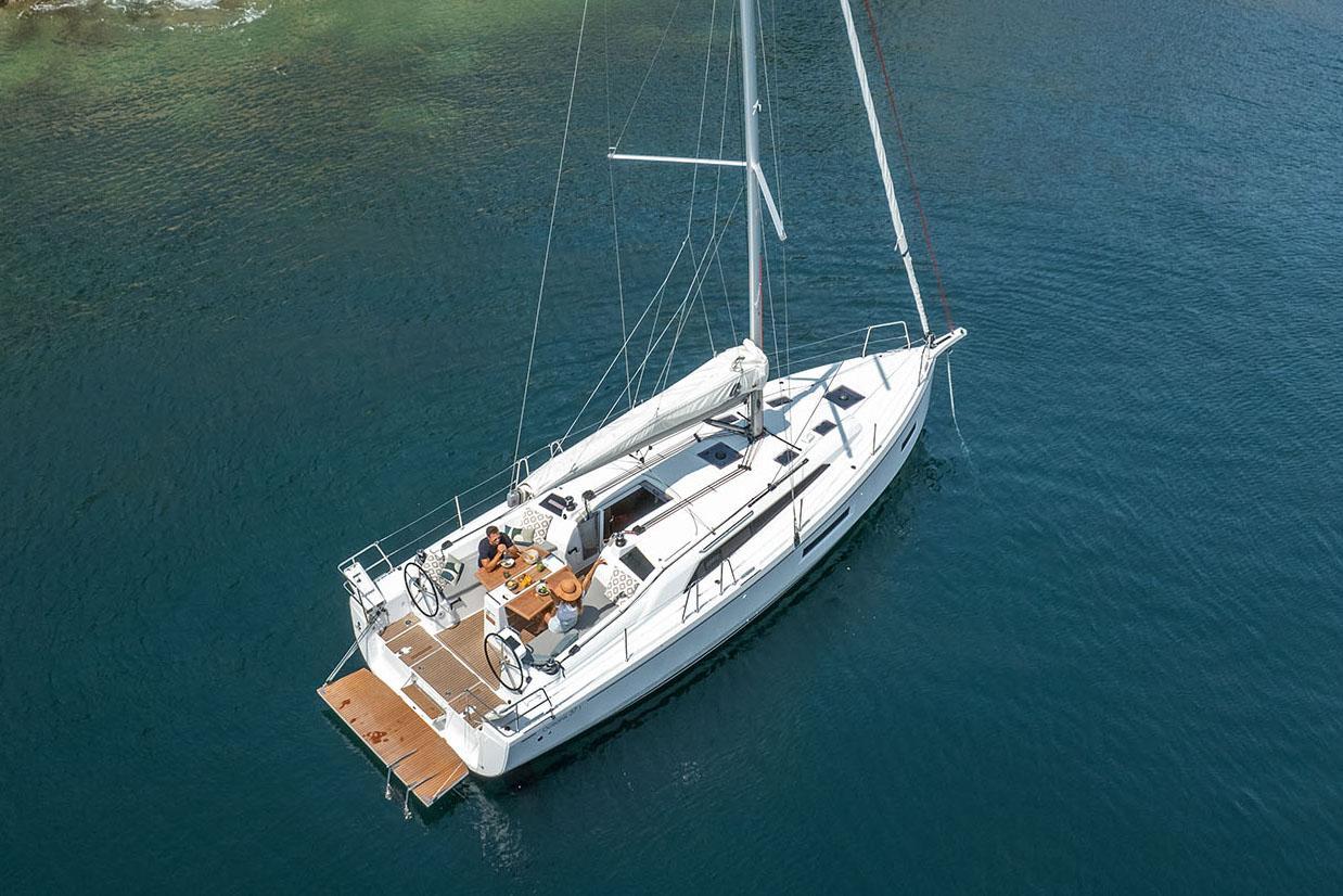 BENETEAU Oceanis 37.1